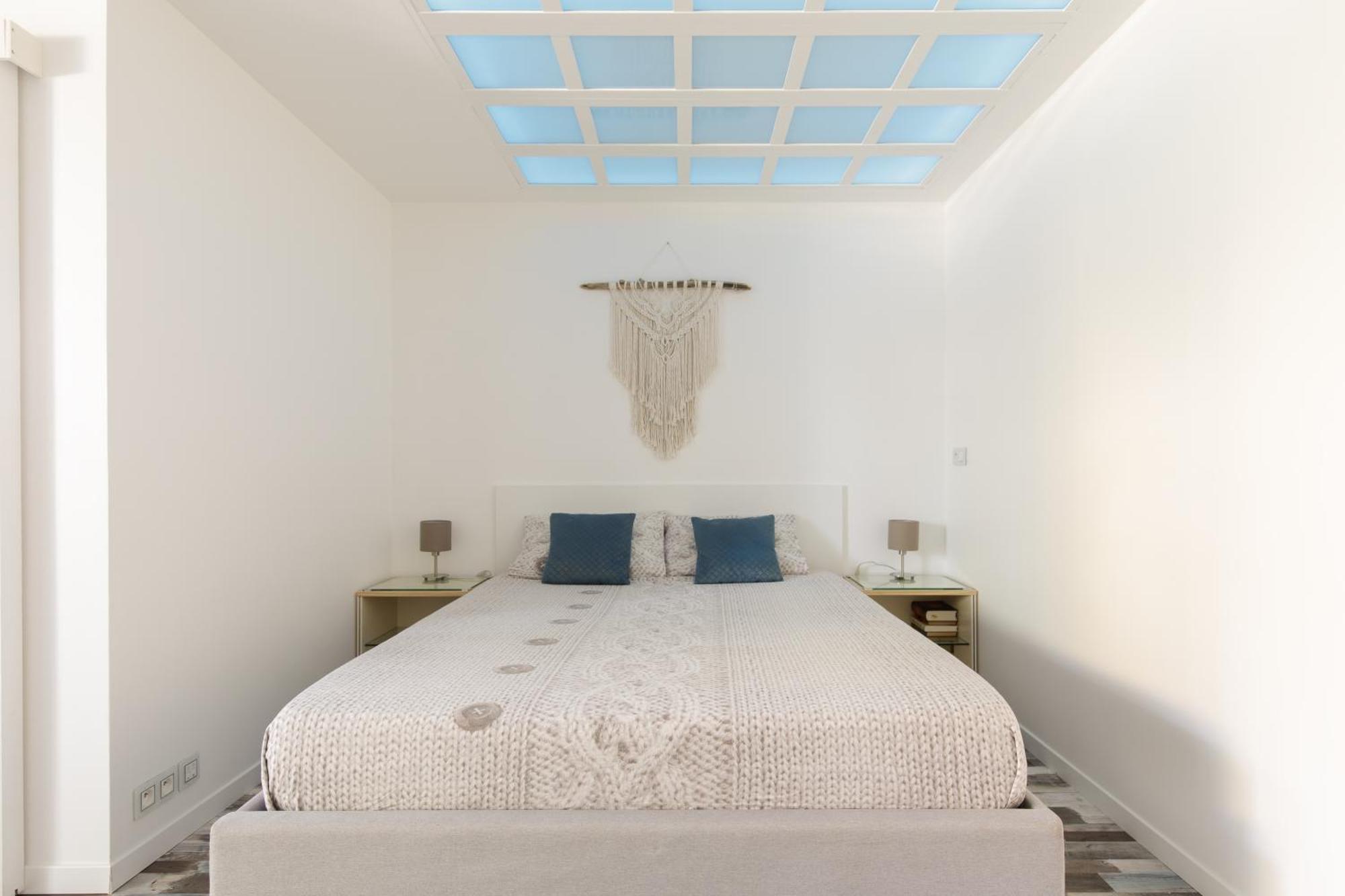 Grand Studio Neuf Face Port Et Plage, Parking Prive Golfe-Juan Exterior photo